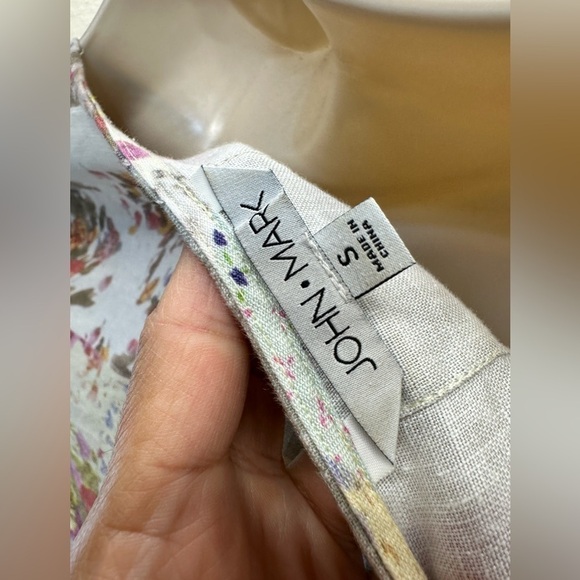 John Mark patch floral 3/4 flared sleeve high low top - Picture 2 of 7